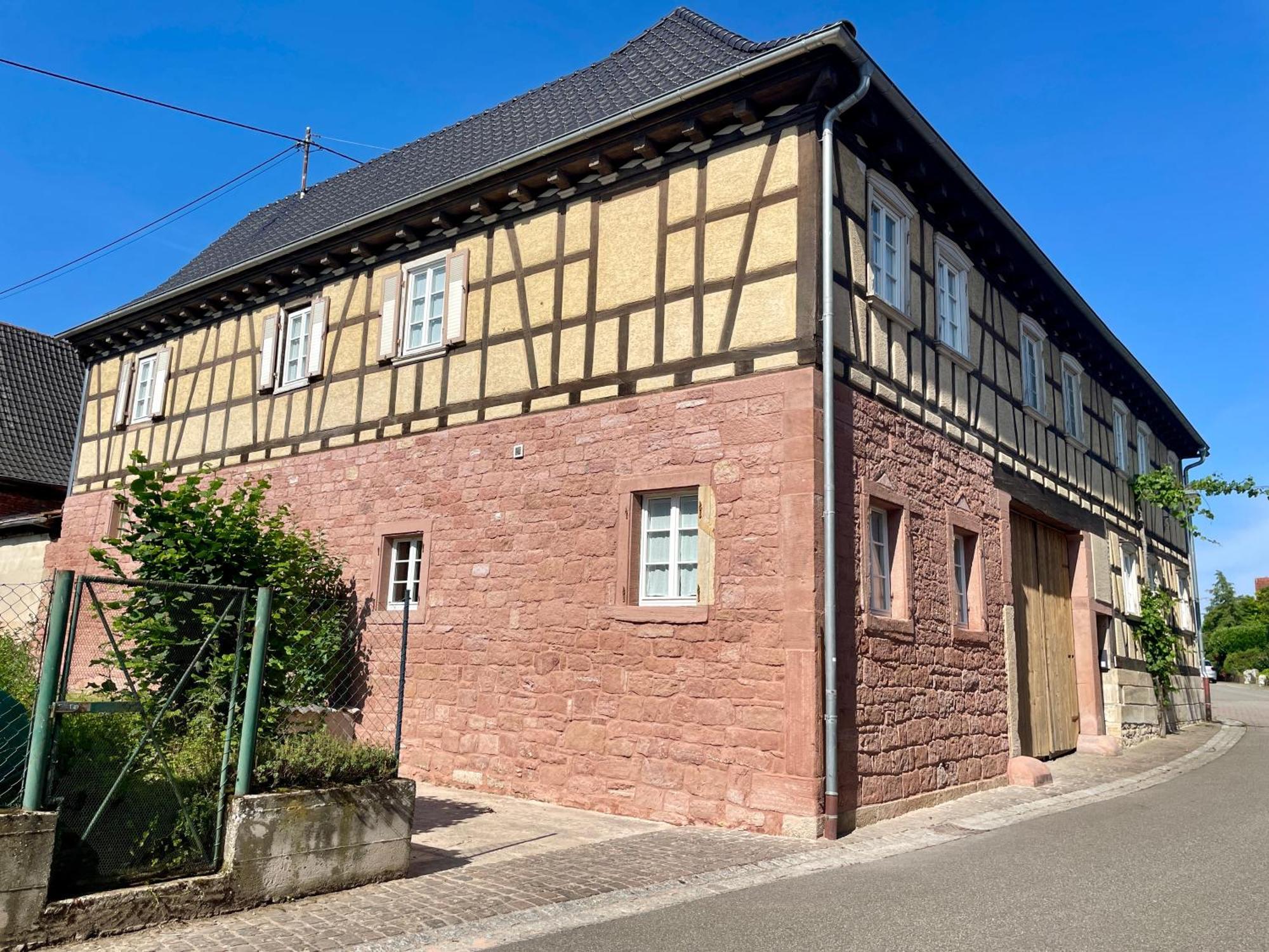 Auszeit - Historisches Ferienhaus In Der Suedpfalz Dierbach Esterno foto